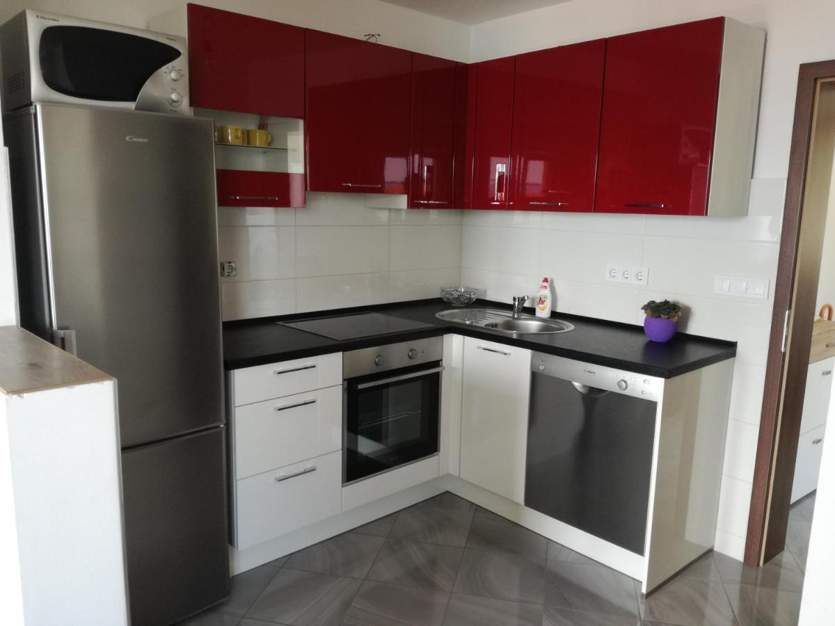 Apartments Suco Целина Экстерьер фото